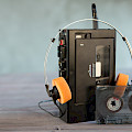 © sensay | freepik.com | (Music listening concept vintage cassette tape audio player and headphones)